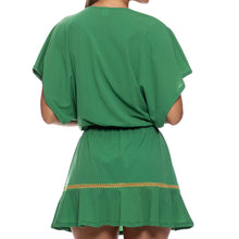 LULI CHIC - Luxe Stitch Playera V Neck Ruffle Dress