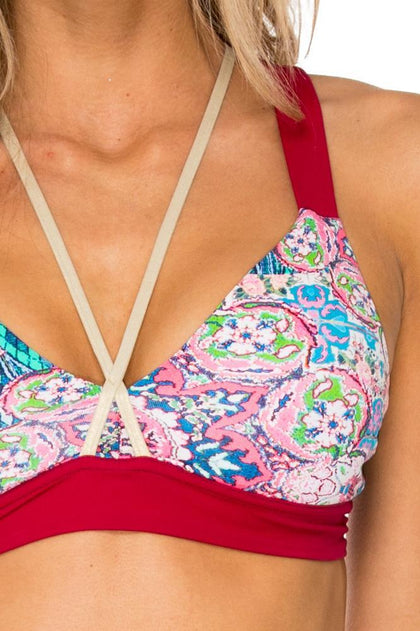 AZUCAR - Gold Crossback Sports Bra & Pintucked Knee Legging • Multicolor