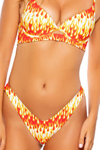 FLAME OF LOVE - Underwire Top & High Leg Bottom • White
