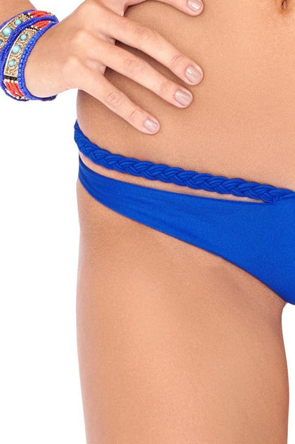KISS THE WAVE - Criss Cross Sporty Bra & Buns Out Bottom • Electric Blue