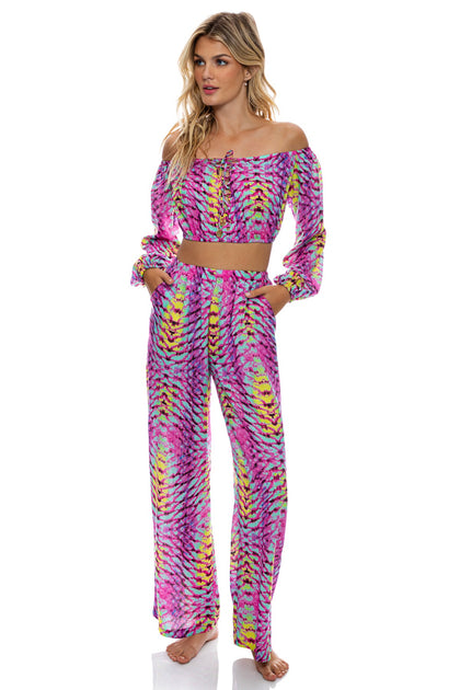 OASIS BABE - Crop Top & Relaxed Fit Pants • Multicolor