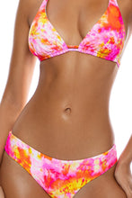 RETRO DREAM - Triangle Halter Top & Seamless Full Ruched Back Bottom • Multi Pink